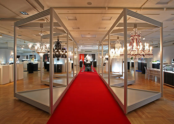 Baccarat Pacific / Chandelier Exhibition Hall Showcase