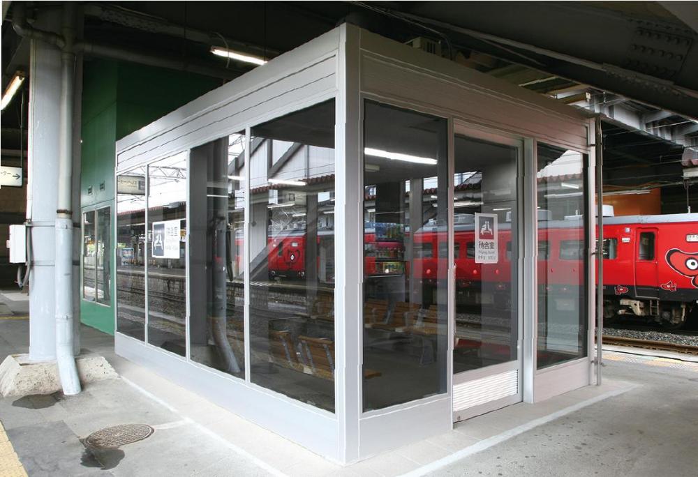 Koriyama Station / Waiting Rooms on Platforms 2 & 4